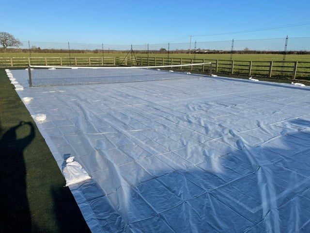 Tennis court cover
